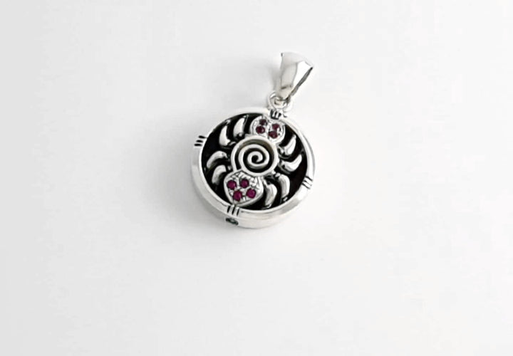 Ethnischer Schmuck, Spinne Silber Anhänger, Tribalschmuck, Talisman, Silberkette mit Spinnenmotiv, Schmuck Tiermotiv, animalischer Schmuck, Arachnophobie